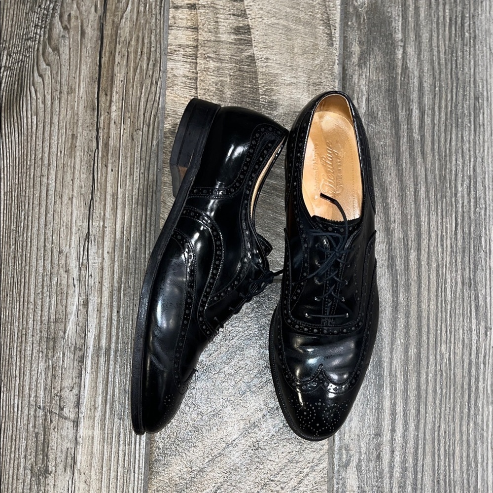Classic Johnston & Murphy Heritage Black Leather Men's Brogues